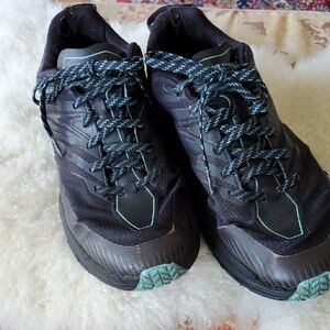 Hoka One Speedgoat Black and Teal Athletic Shoes Size 11